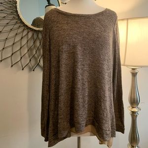 Larry Levine tan split back sweater